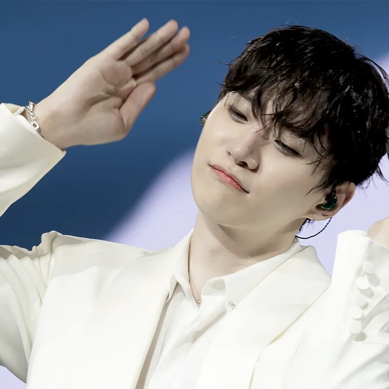 Recent activity shot of Lee Junho