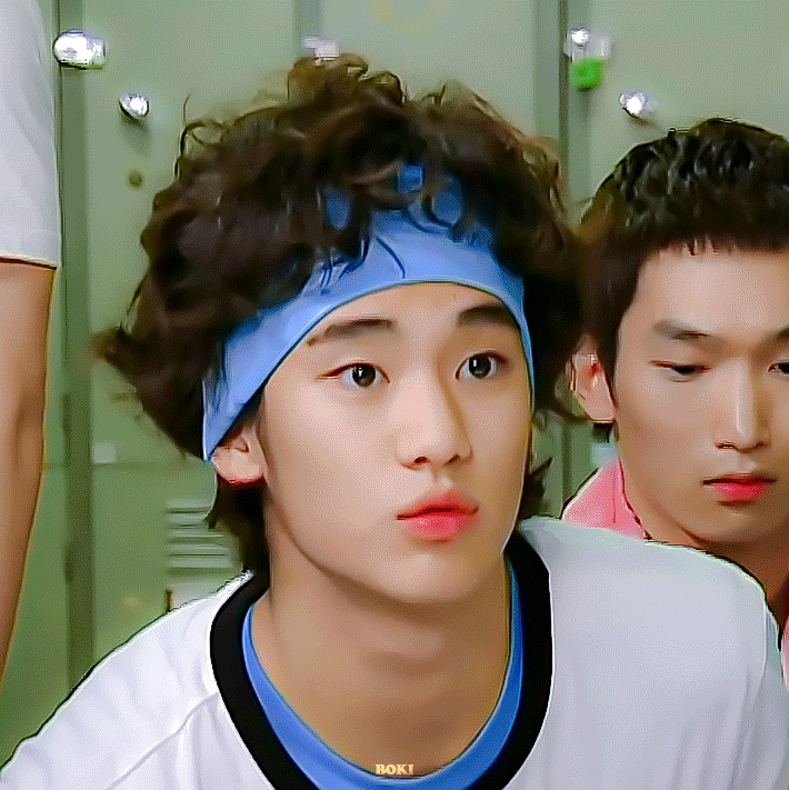 Foto kegiatan terbaru dari Kim Soohyun