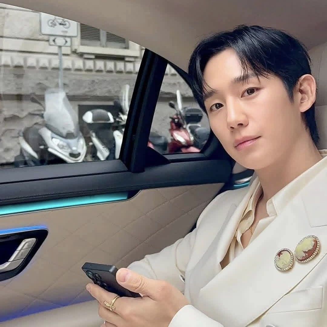 정해인 최근 활동샷