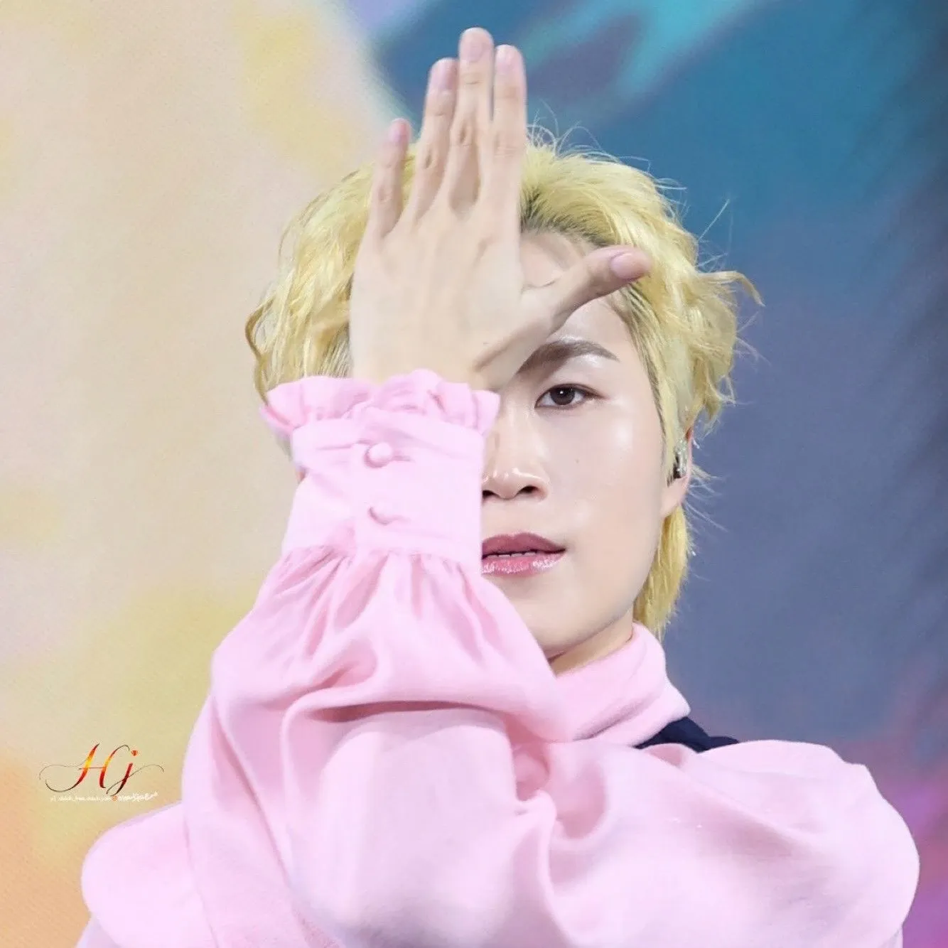 金熙栽的最新照片