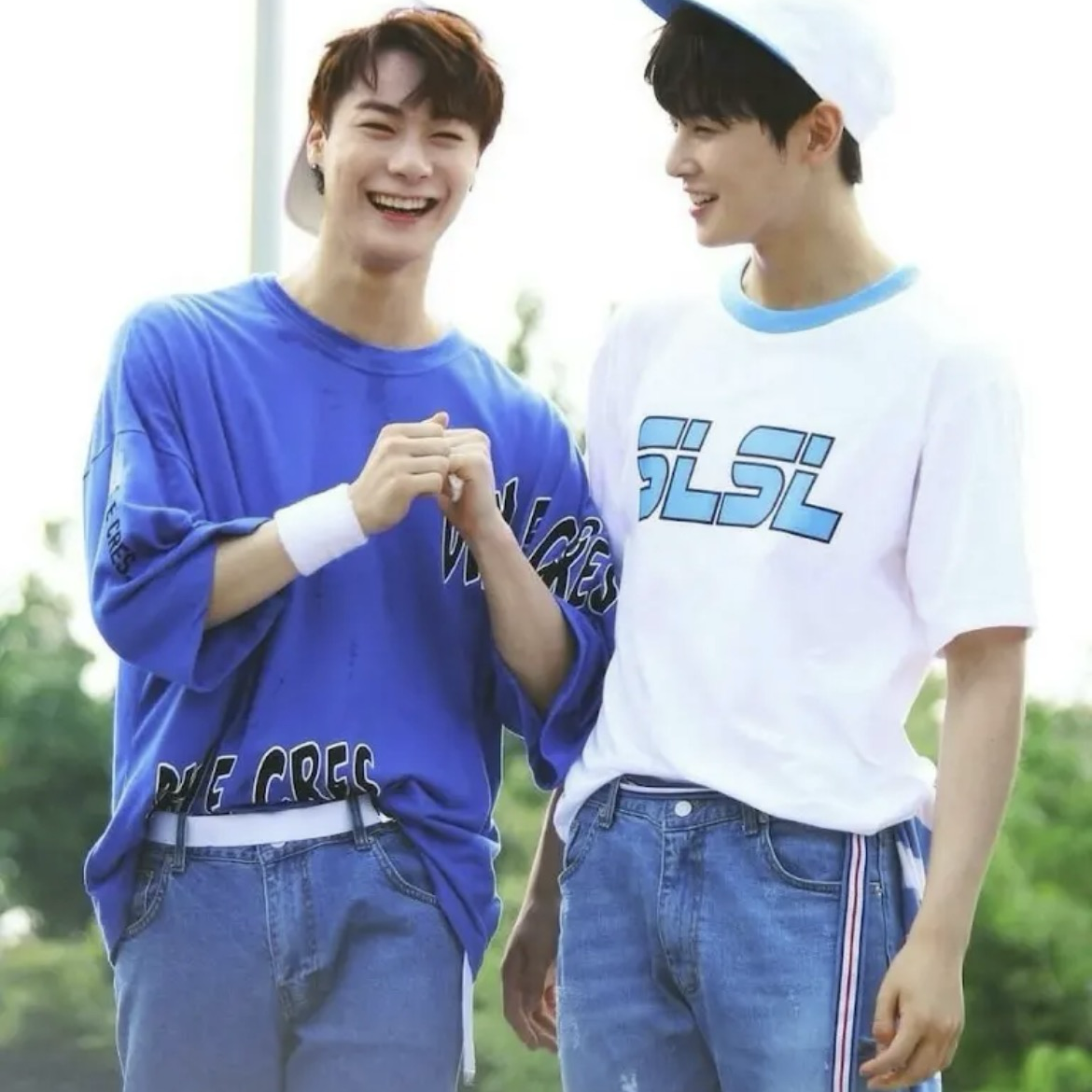 A moment captured by a fan of Cha Eunwoo