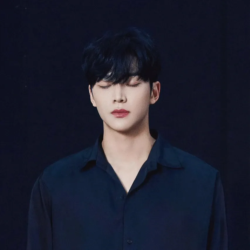 Momen yang diabadikan oleh penggemar Rowoon