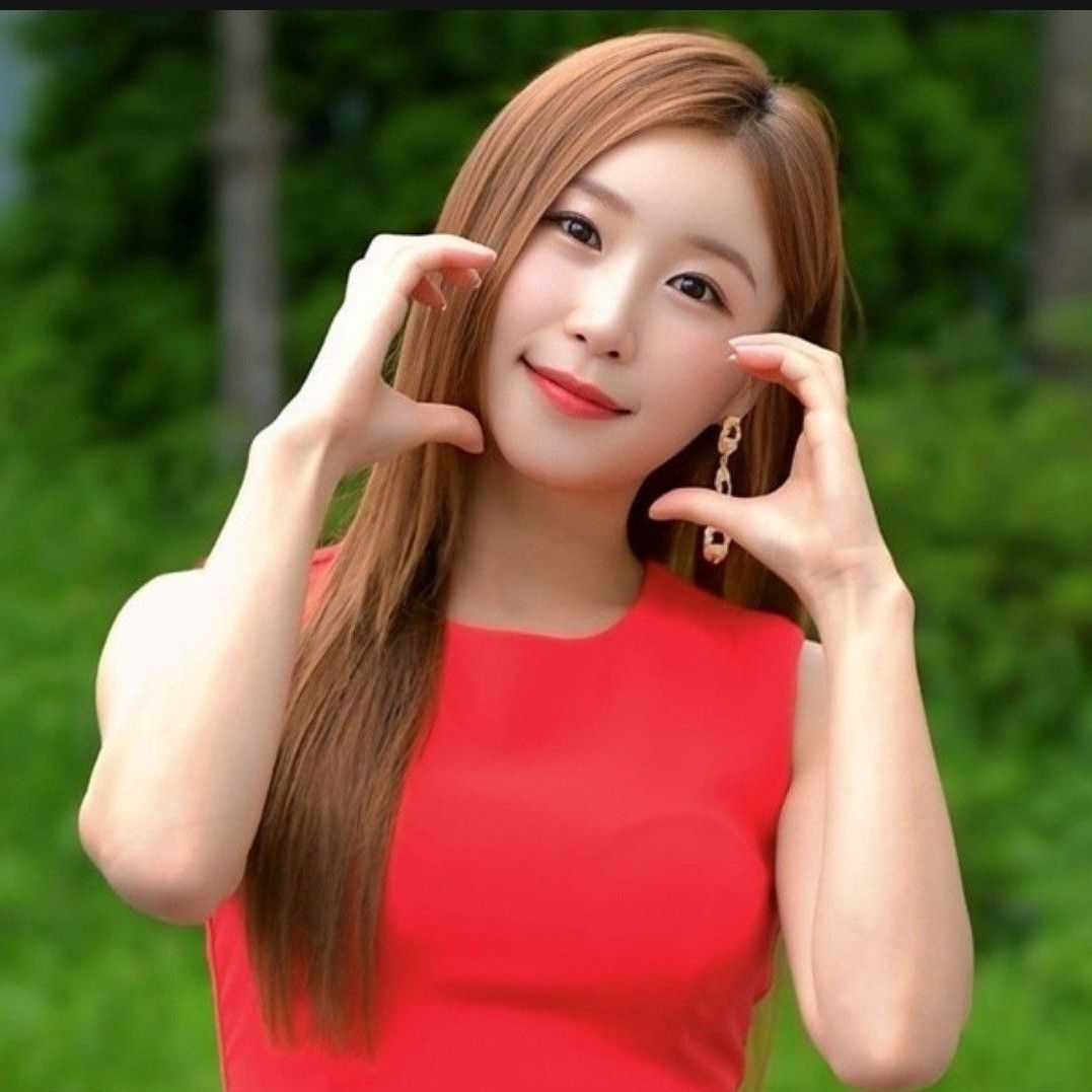 Recent activity shot of Lee Sona