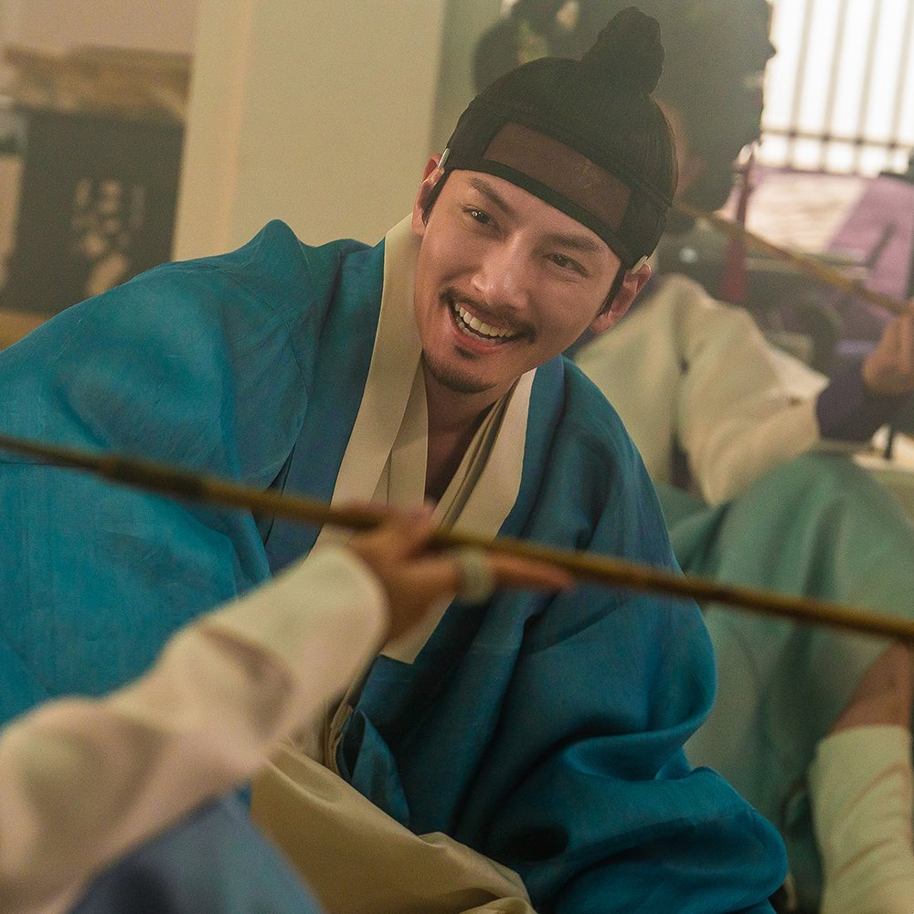 チ・チャンウクの最近の活動ショット