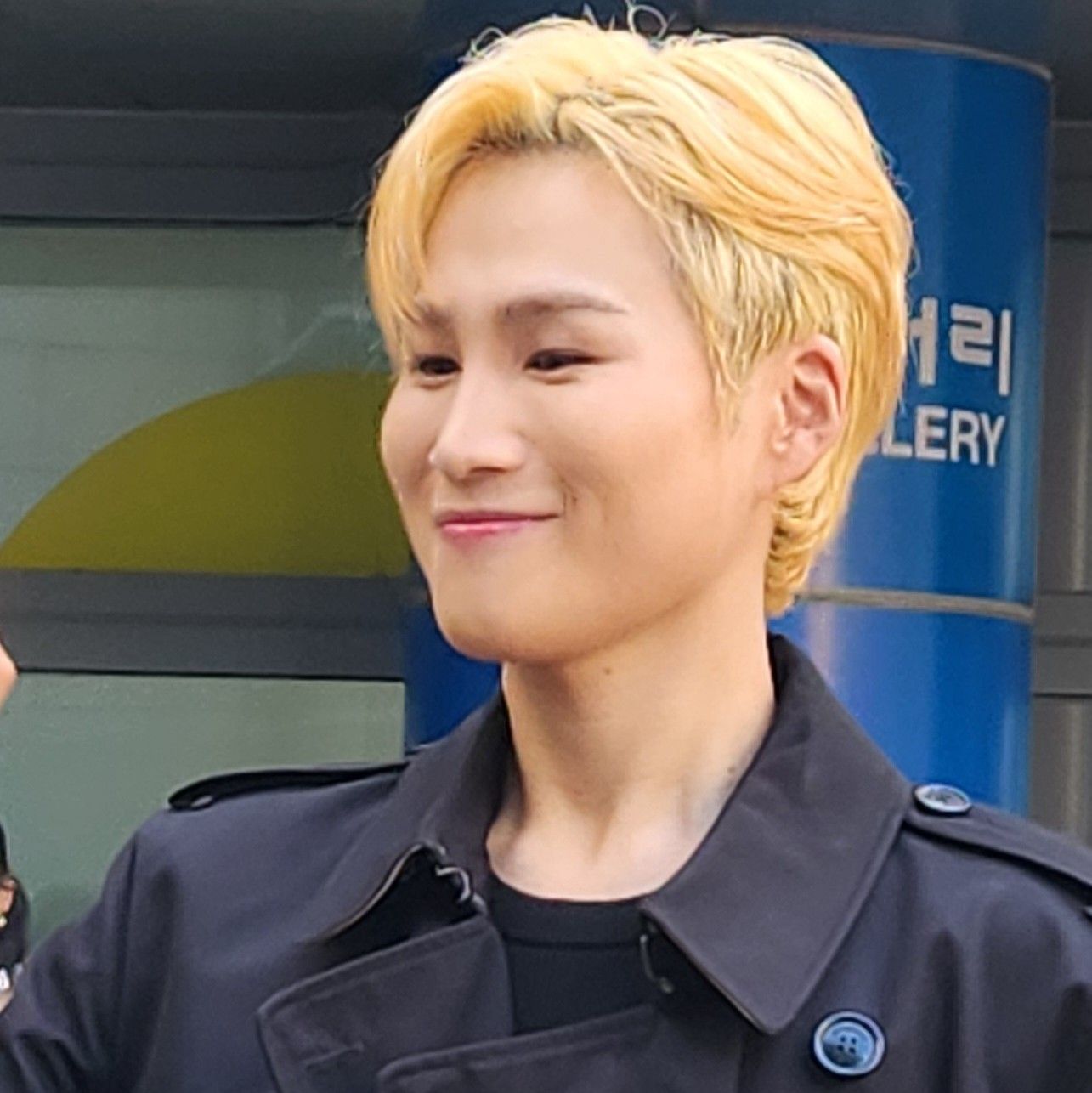 김희재의 비하인드 컷