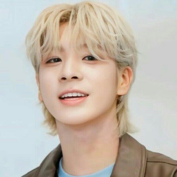 粉丝拍下的郑东元瞬间