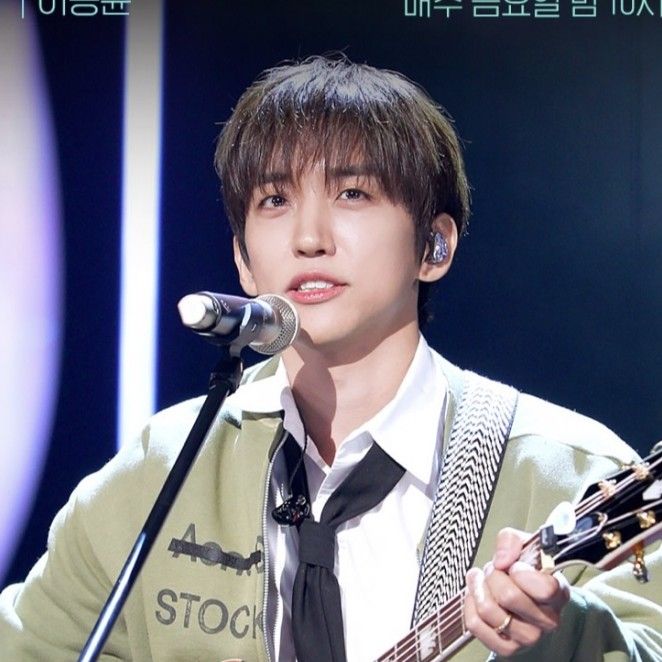 李承允的最新照片