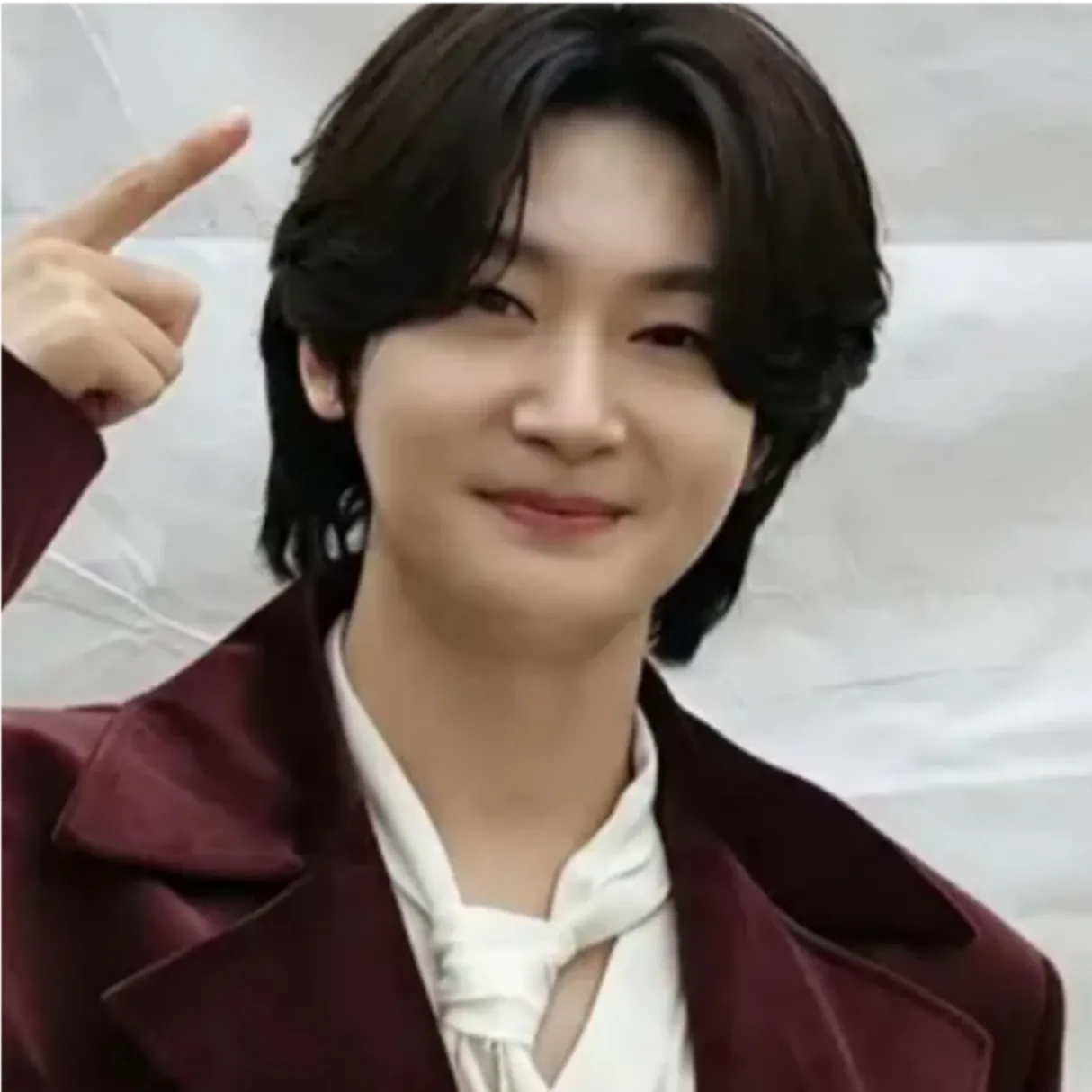 Behind-the-scenes cut of Kim Yongbin