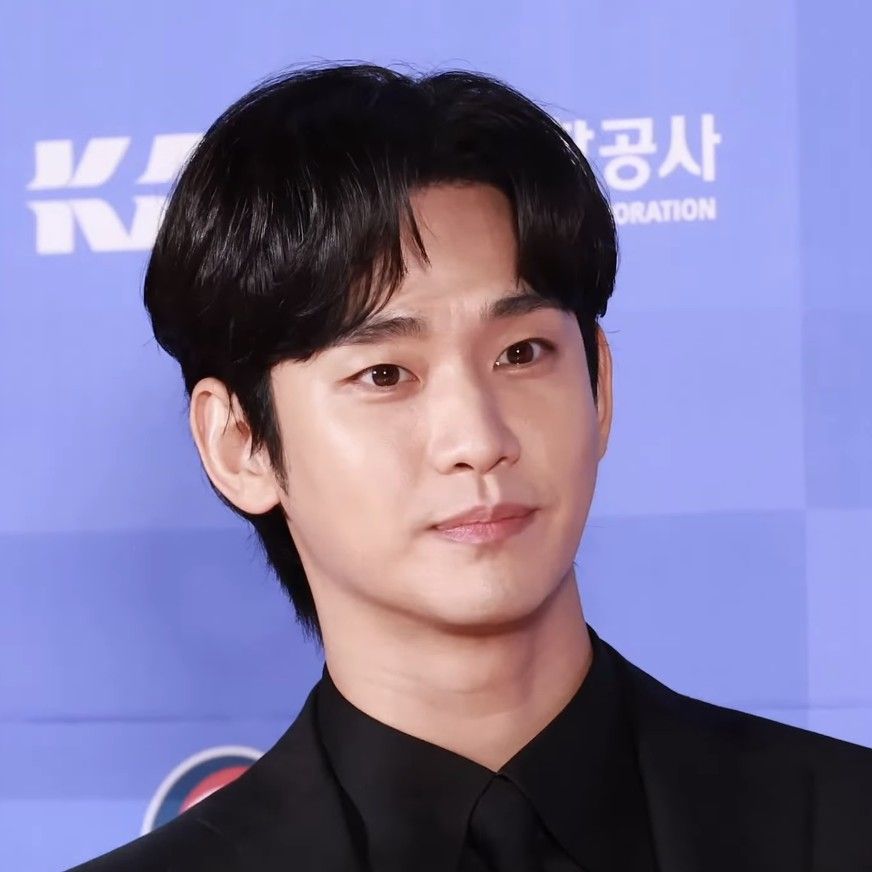 Latest photo of Kim Soohyun