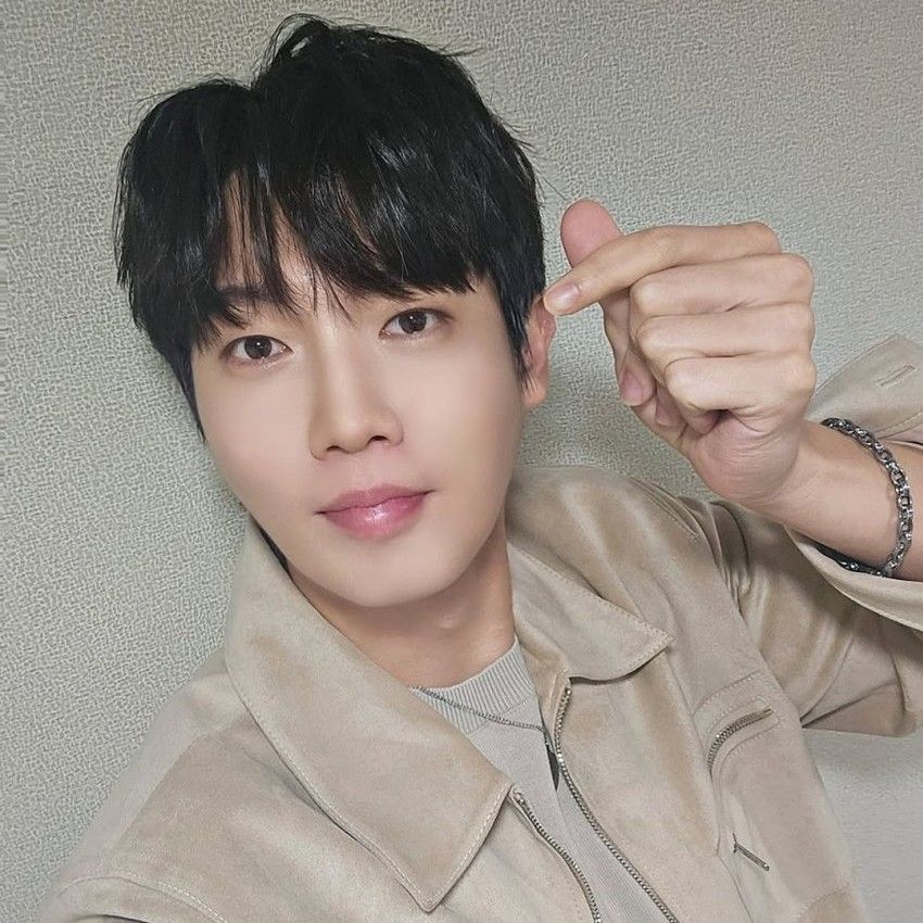 A moment captured by a fan of Son Taejin