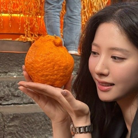 A moment captured by a fan of Bona