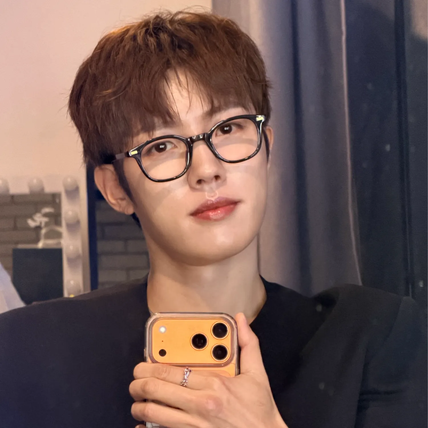 Behind-the-scenes cut of Lee Seongyeol