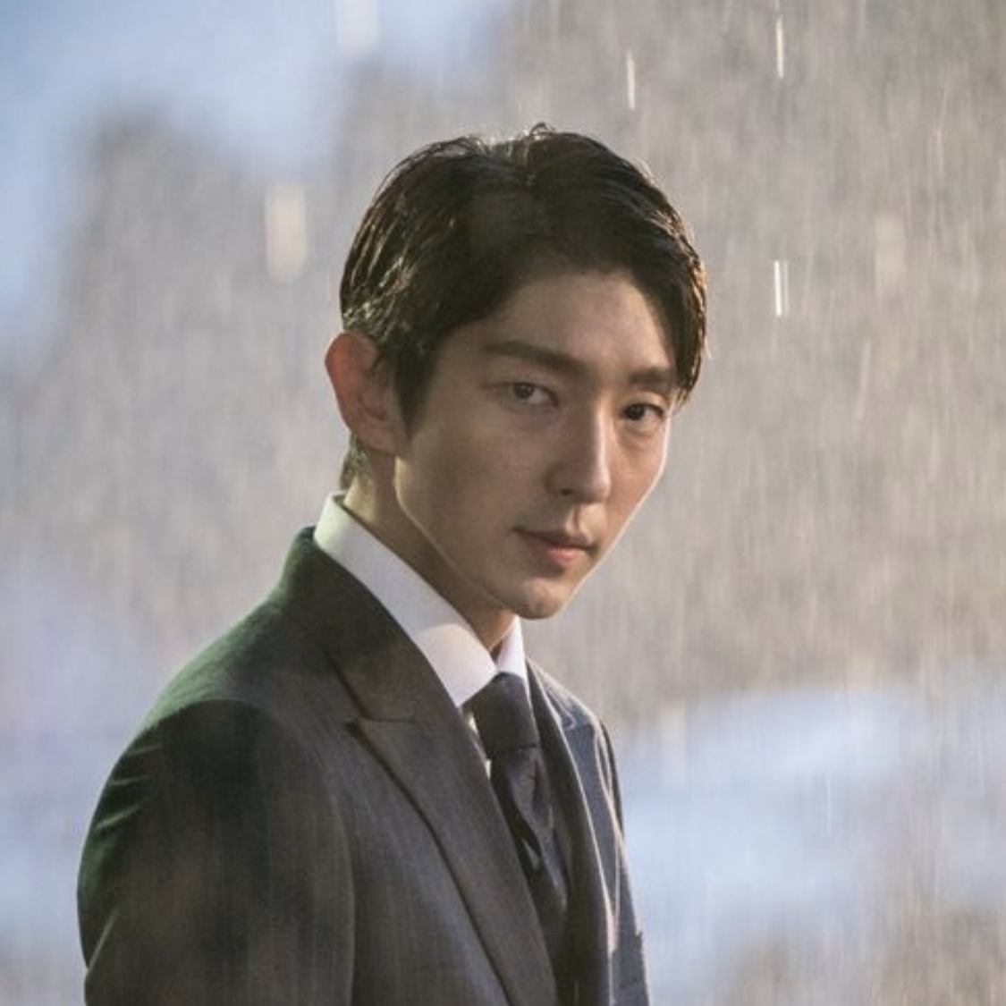 Behind-the-scenes cut of Lee Joongi