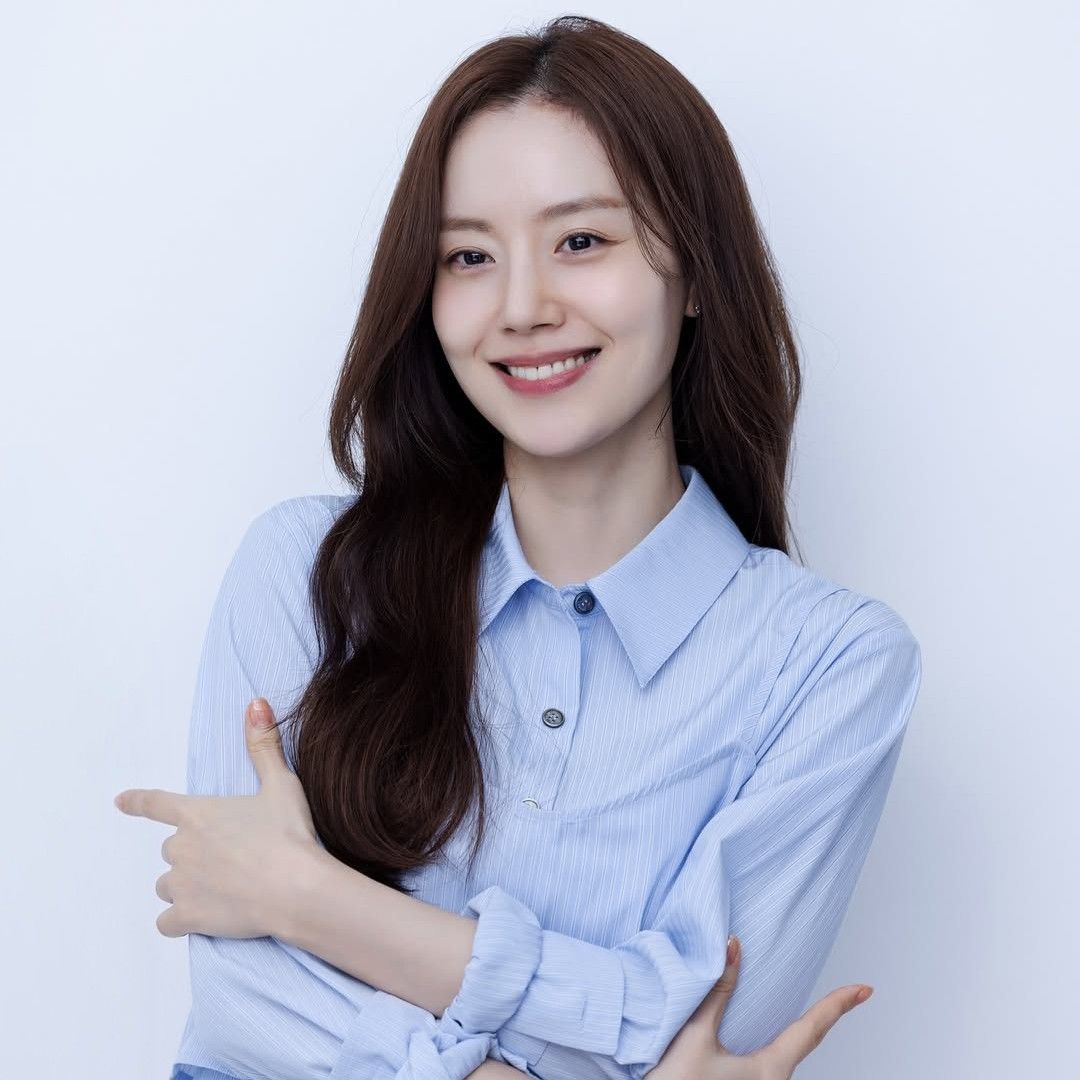 A moment captured by a fan of Moon Chaewon