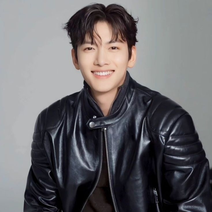 チ・チャンウクの最近の活動ショット