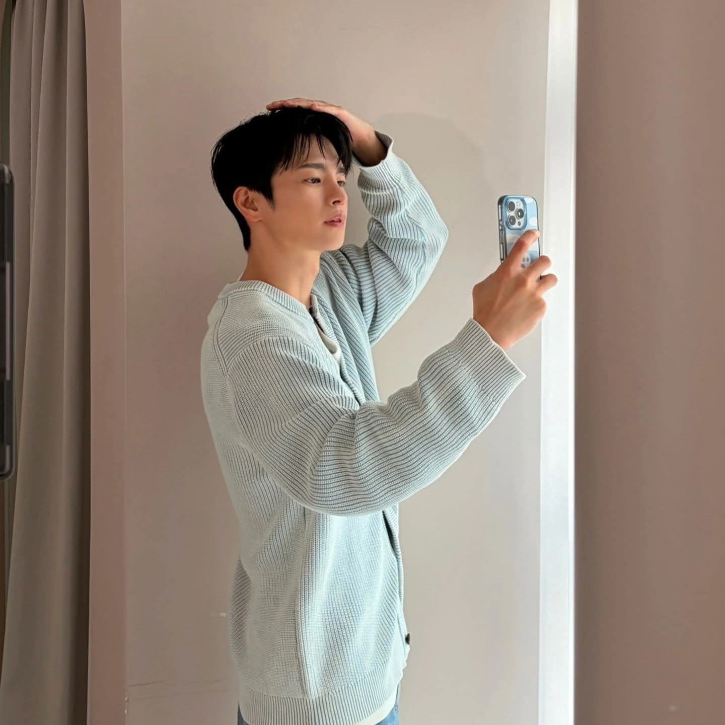 Latest photo of Seo Inguk