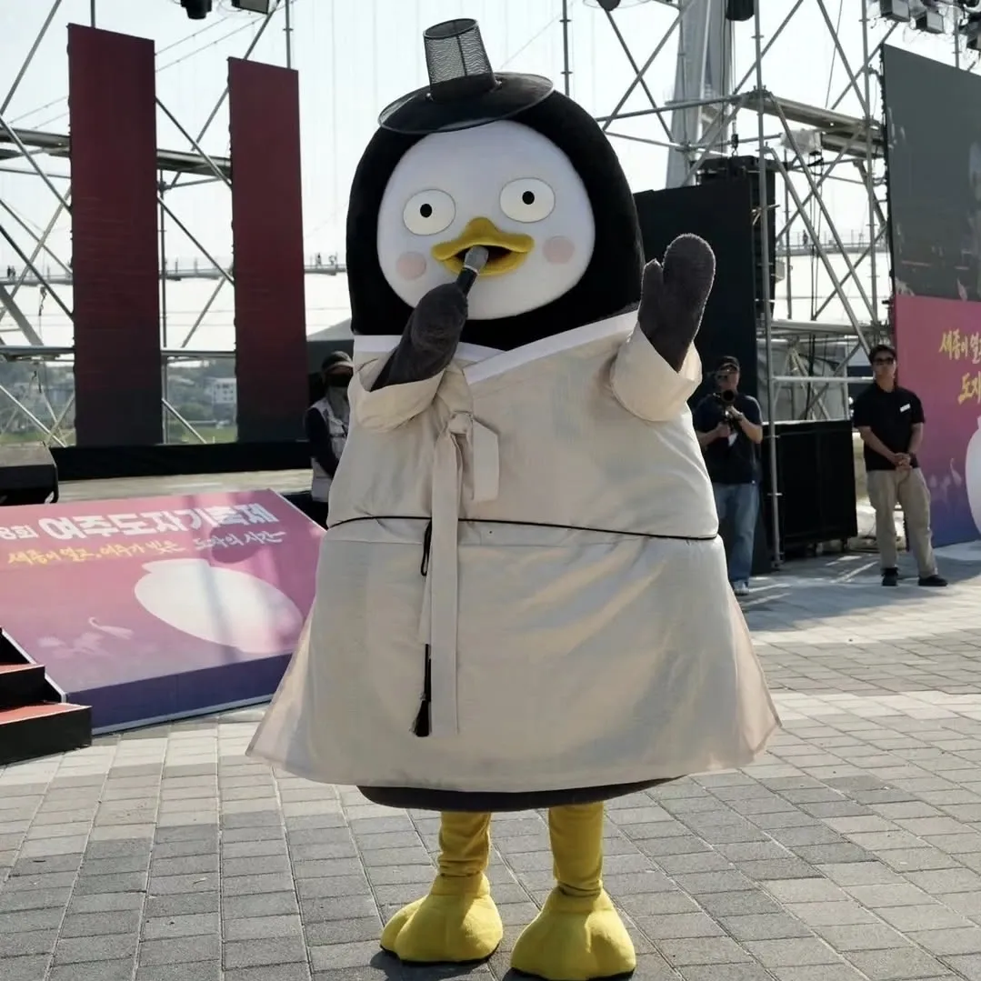 ペンスの最新写真