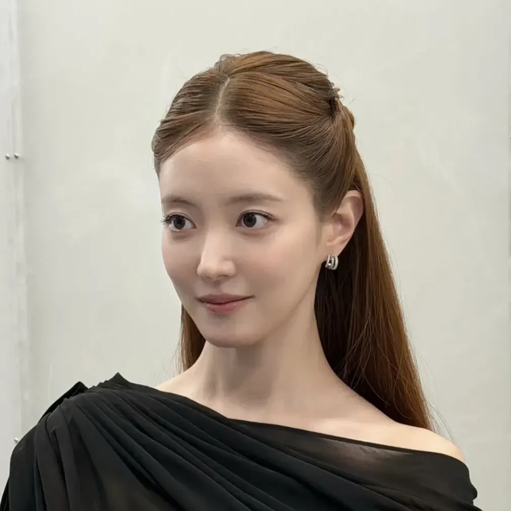 A moment captured by a fan of Lee Seyoung