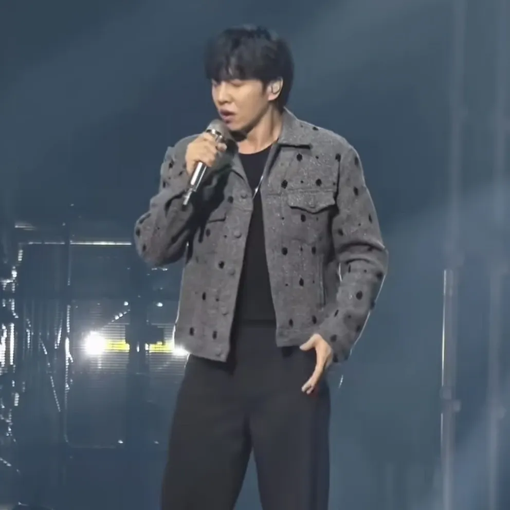 Foto kegiatan terbaru dari Lee Seunggi