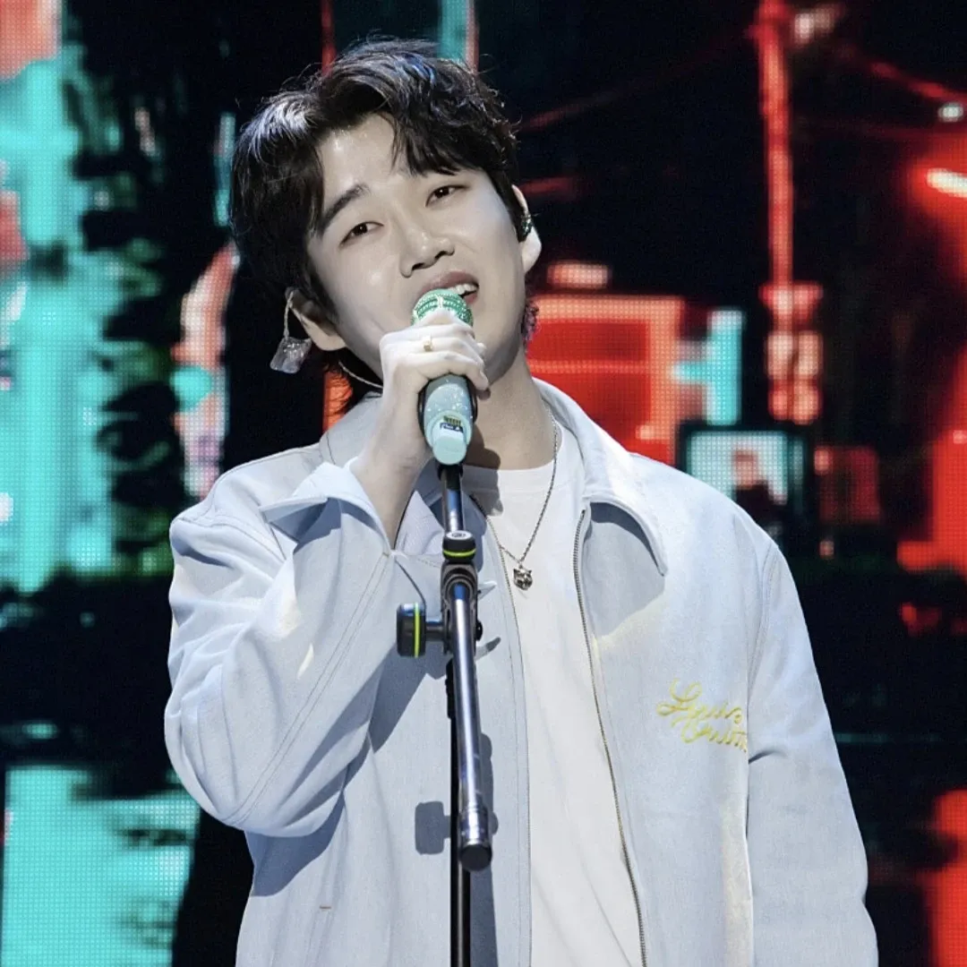Behind-the-scenes cut of Hwang Youngwoong