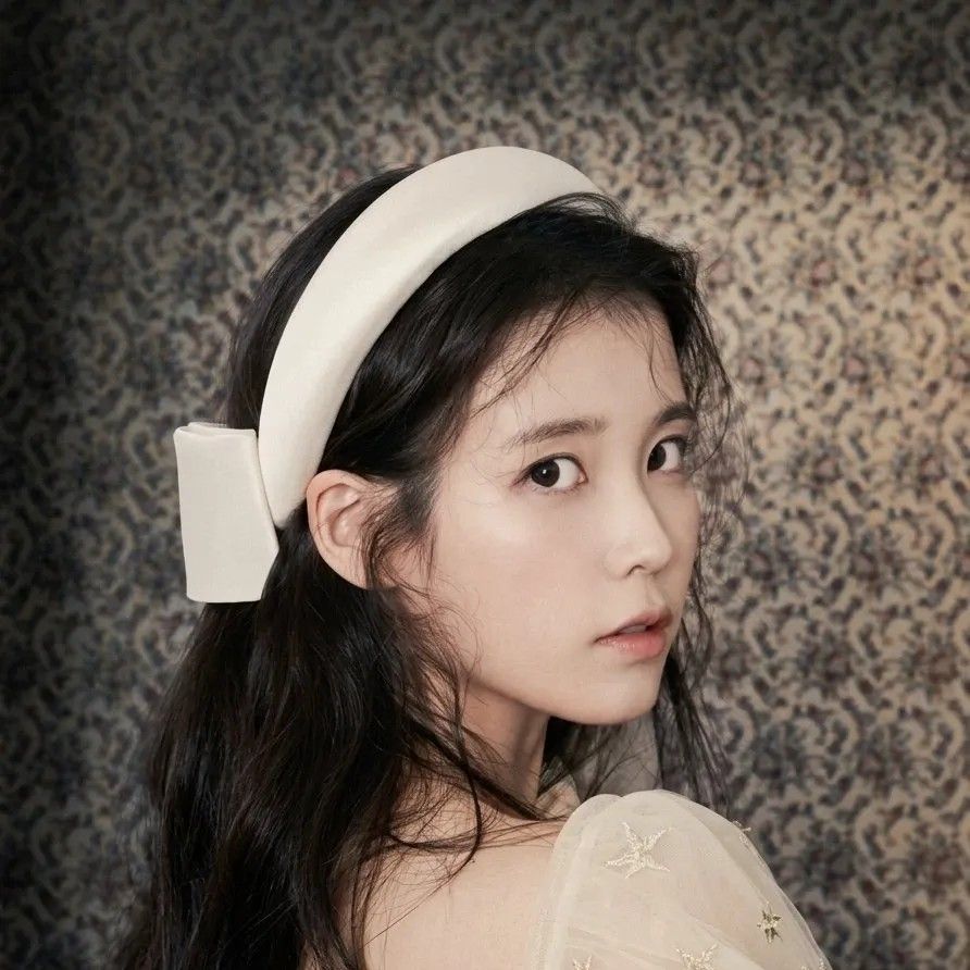 A moment captured by a fan of IU