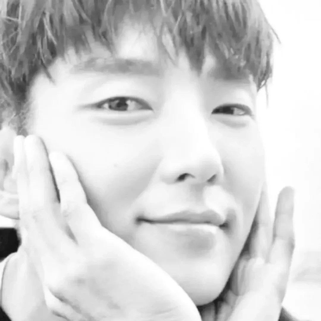 Recent activity shot of Lee Joongi