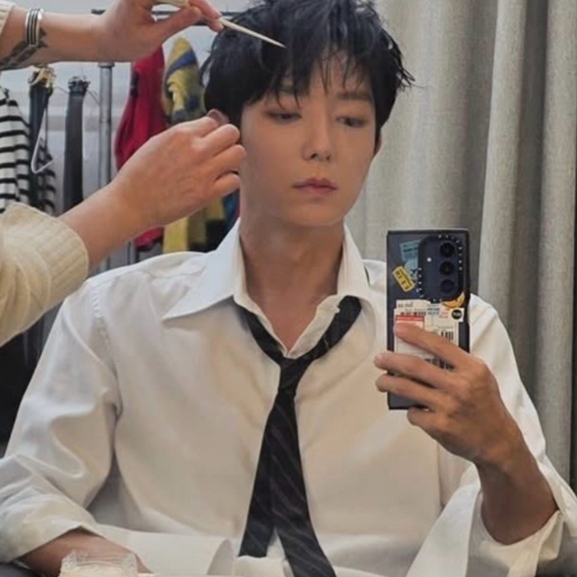 Behind-the-scenes cut of Lee Joongi
