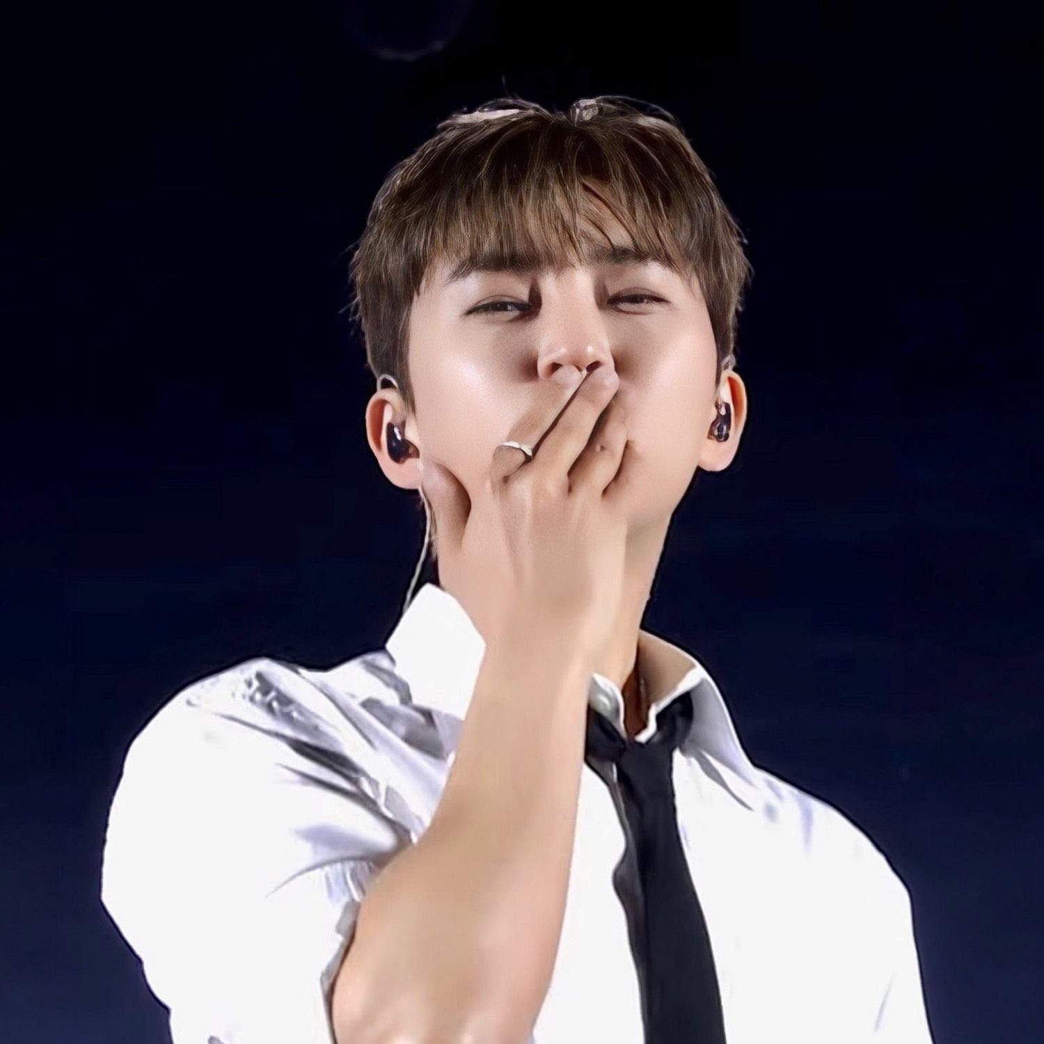 A moment captured by a fan of Lim Youngwoong