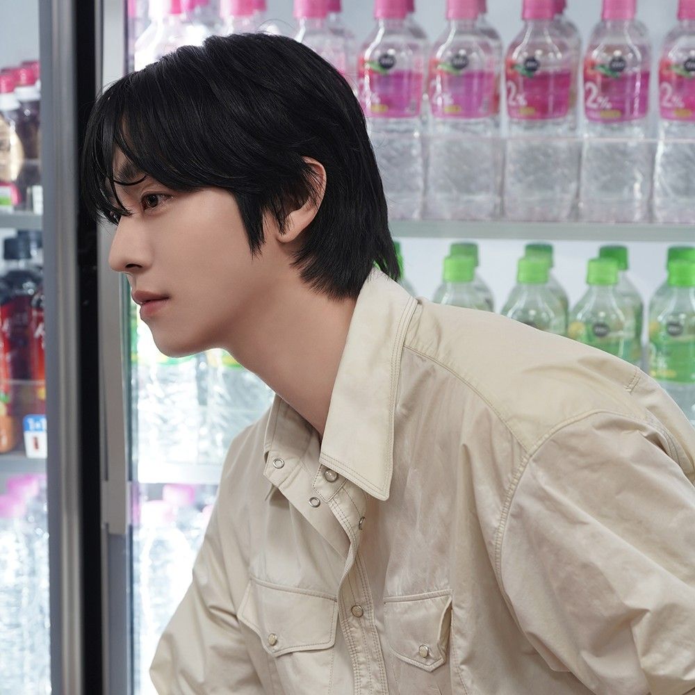 Latest photo of Ahn Hyoseop