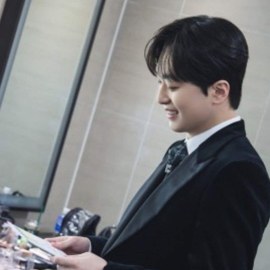 Foto kegiatan terbaru dari Lee Chanwon