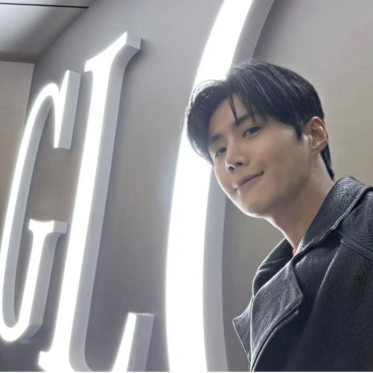김선호 최근 활동샷