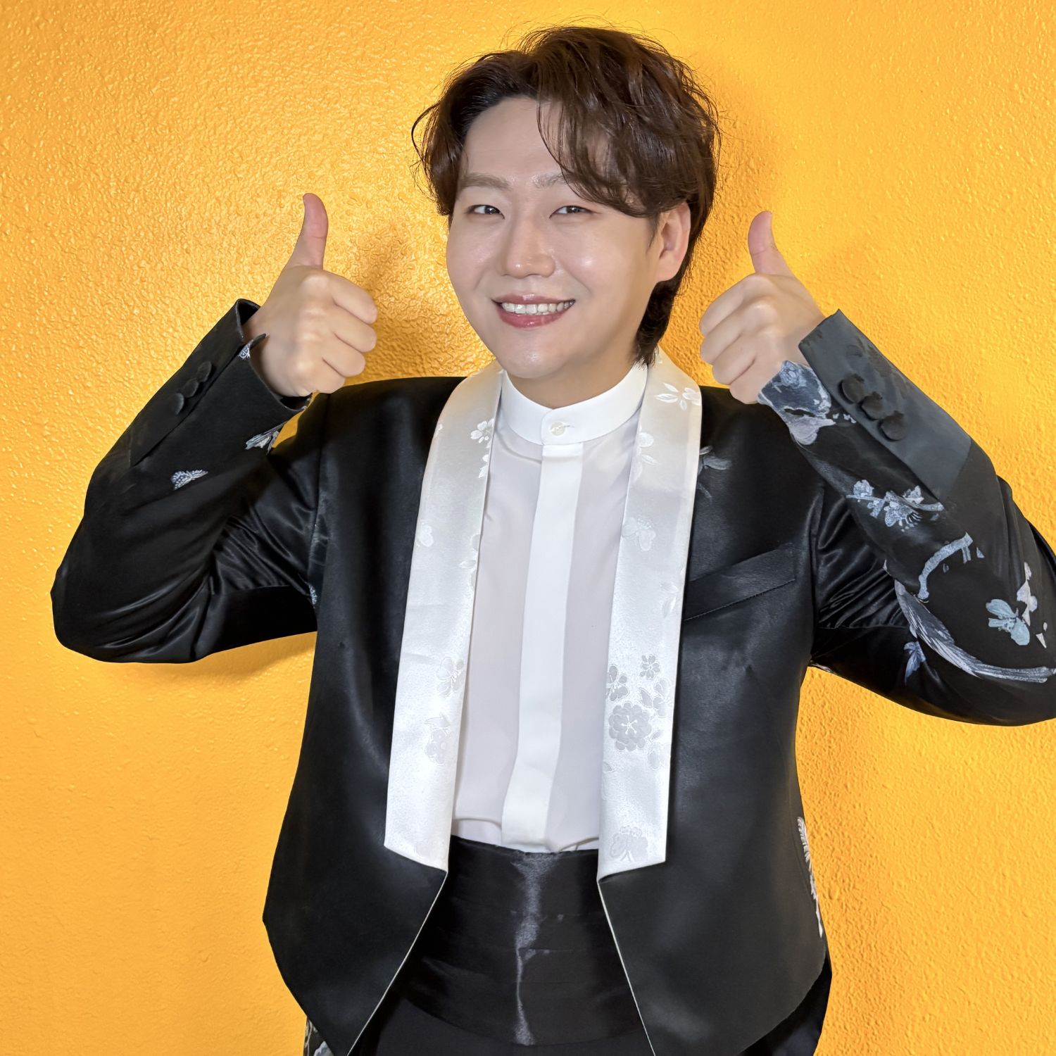 Behind-the-scenes cut of Min Soohyun