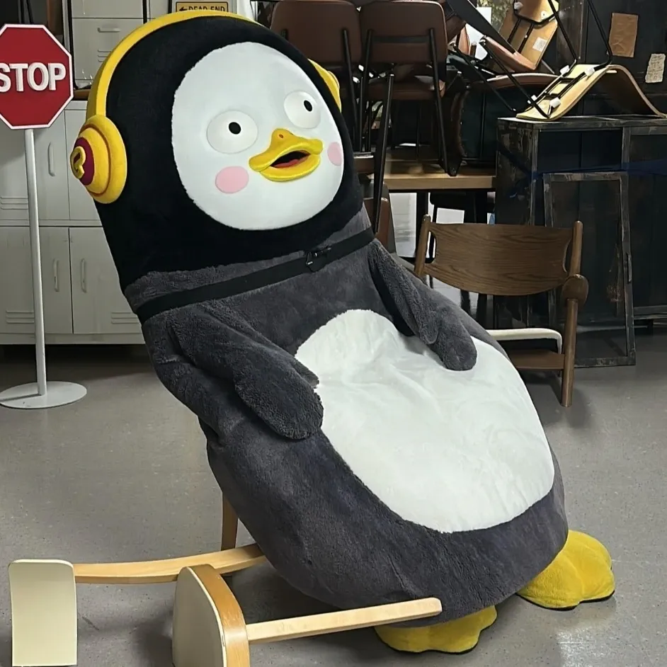 ペンスの最近の活動ショット