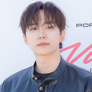 Foto terbaru dari Lee Junho