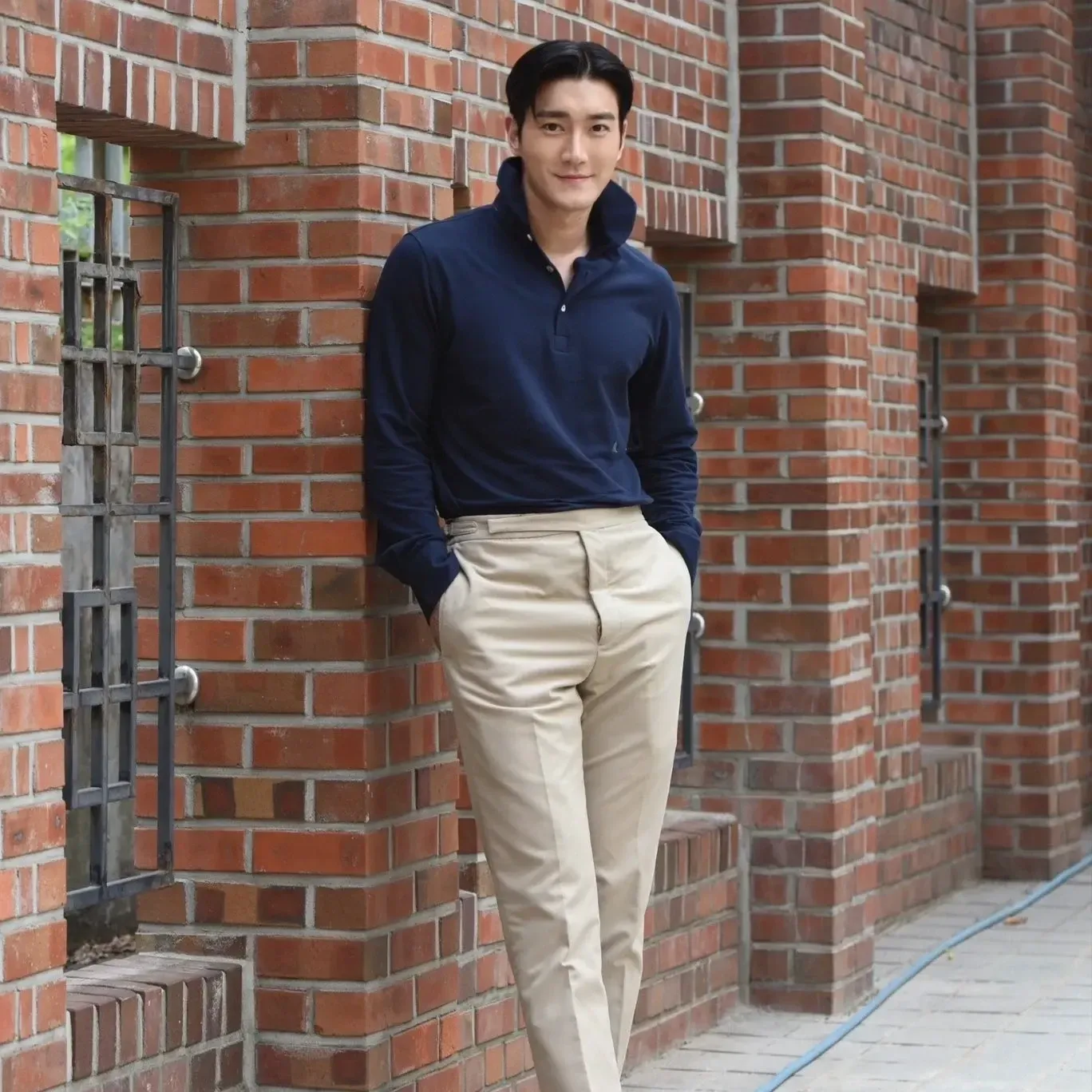 Behind-the-scenes cut of Choi Siwon