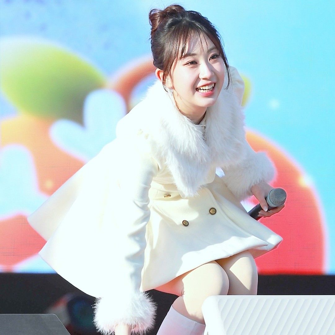 Foto terbaru dari Jeon Yujin