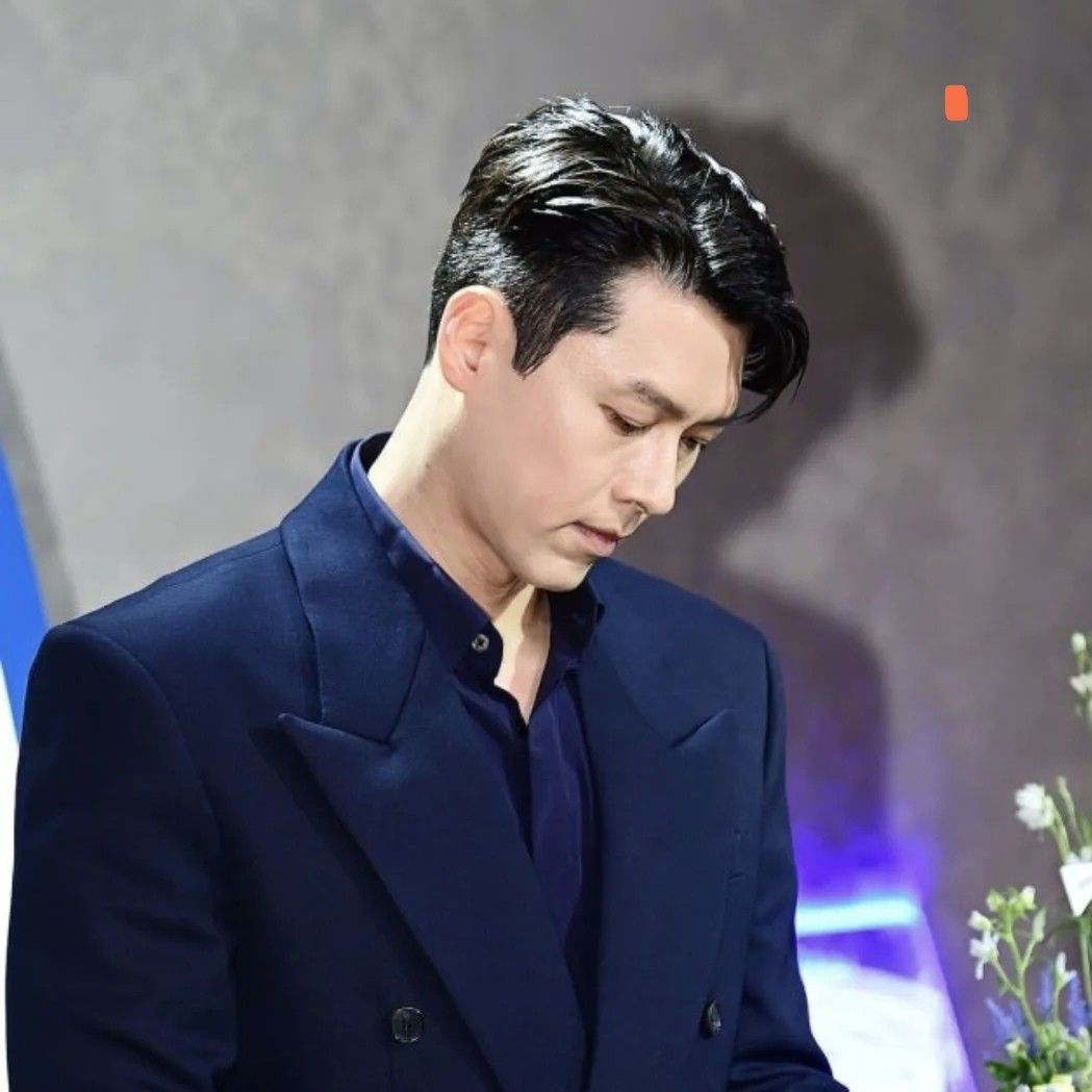 Foto terbaru dari Hyun Bin