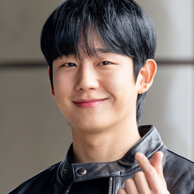 丁海寅的最新照片