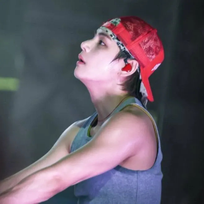 Latest photo of Kim Taehyung (V)