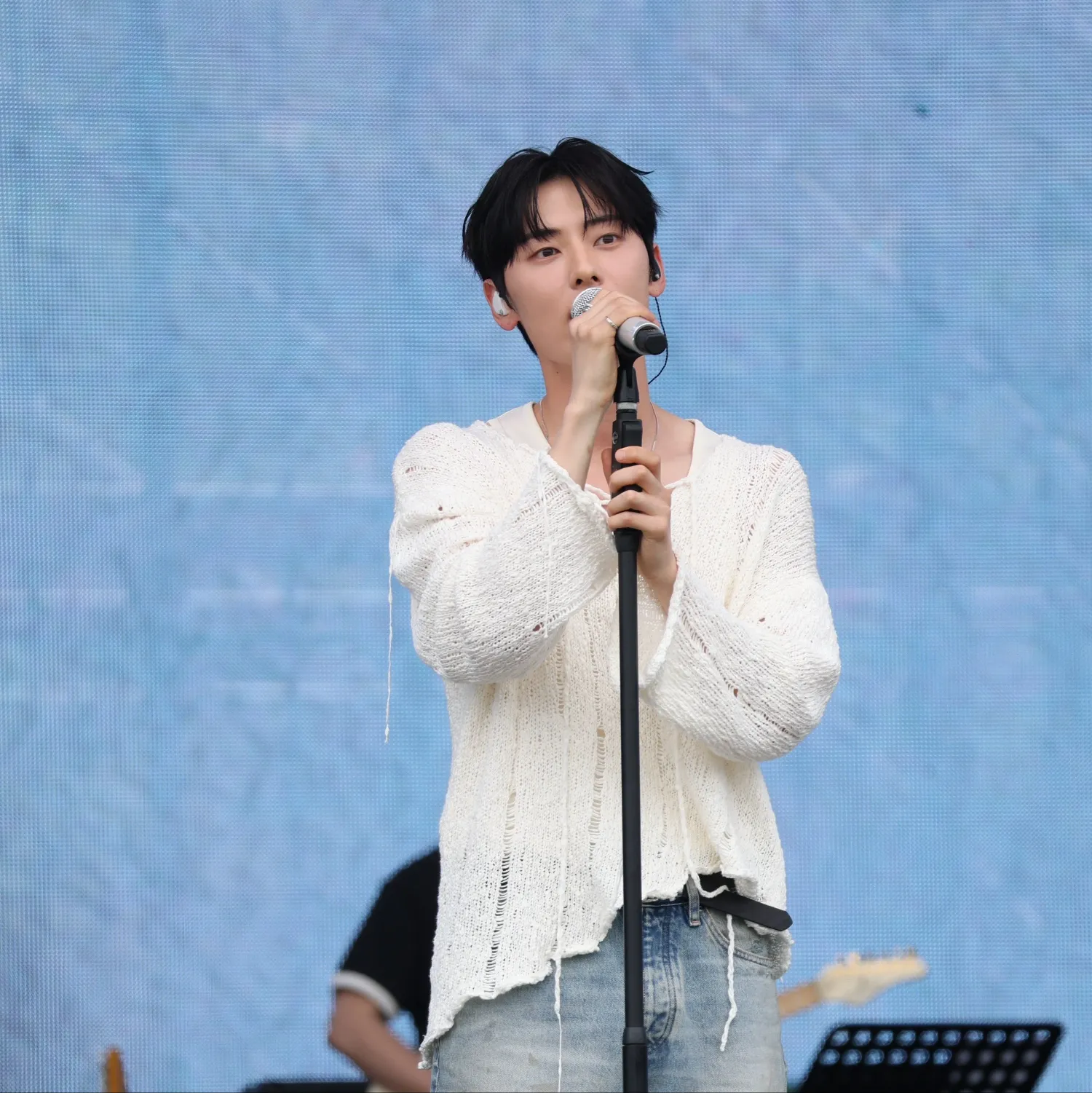 Recent activity shot of Hwang Minhyun