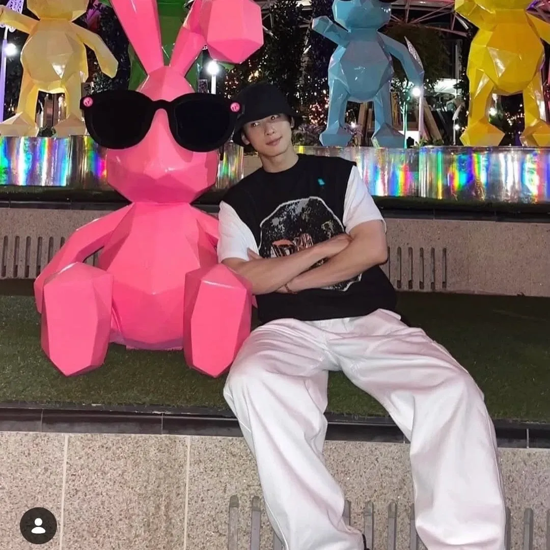 Recent activity shot of Cha Eunwoo