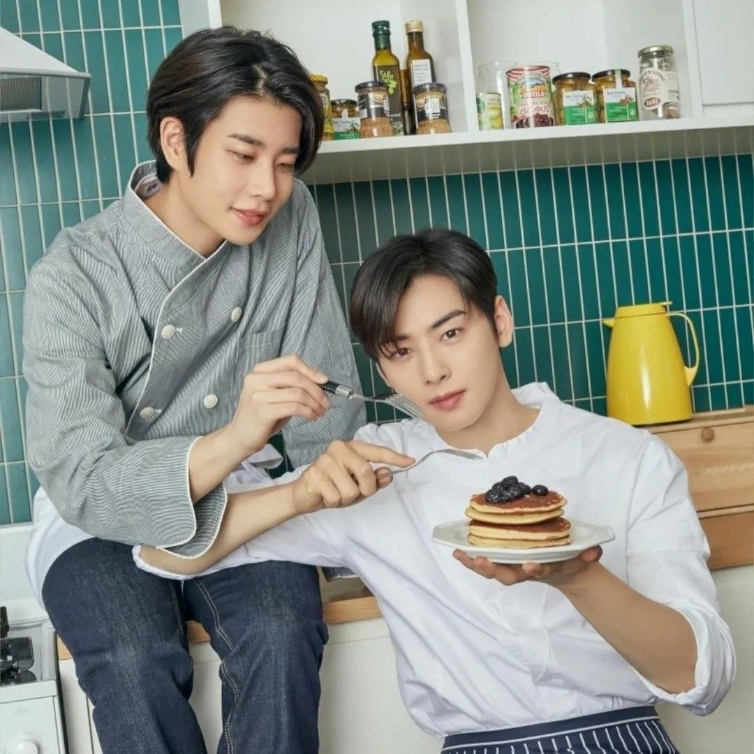 A moment captured by a fan of Cha Eunwoo