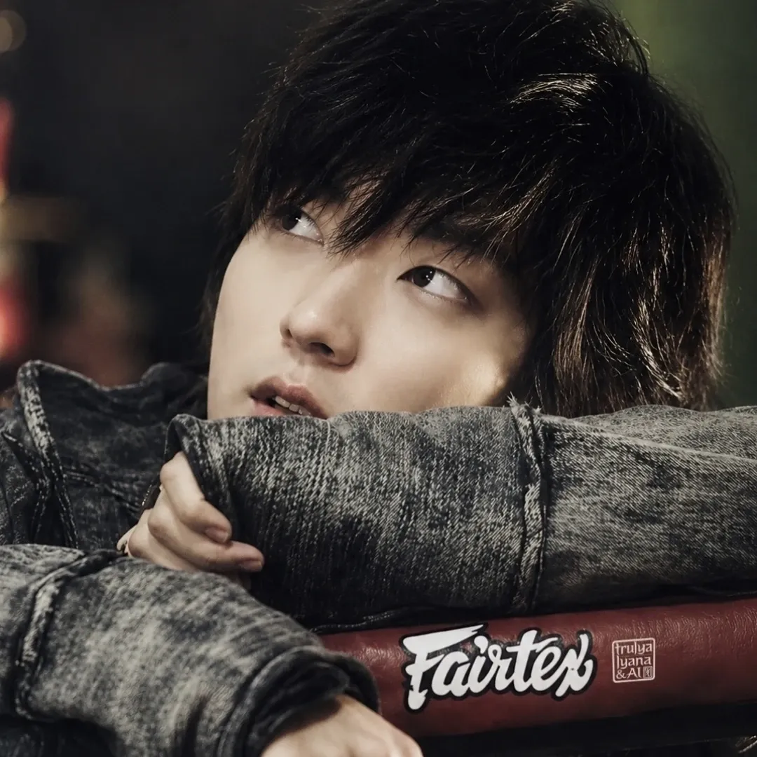 Latest photo of Lee Joongi