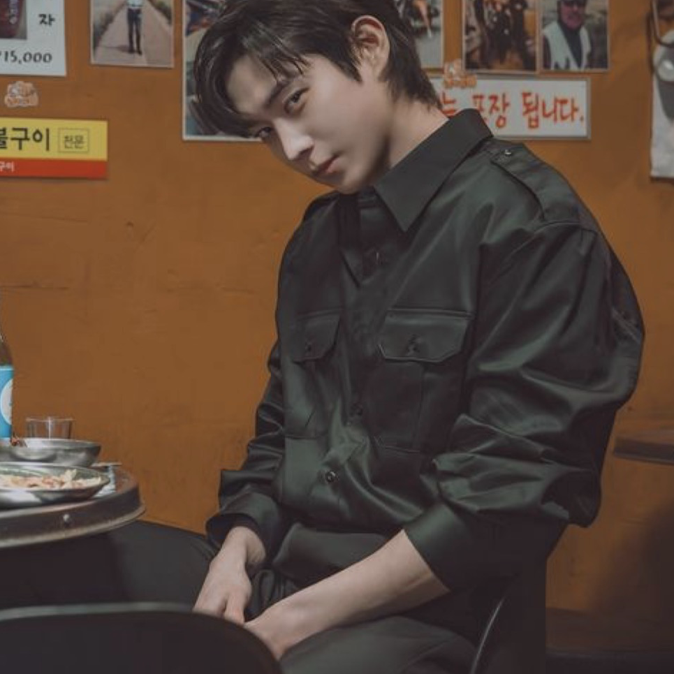 A moment captured by a fan of Kim Youngdae