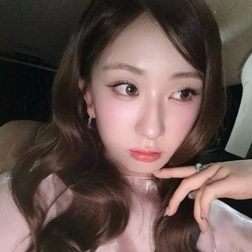 Cuplikan di balik layar dari Jeon Yujin