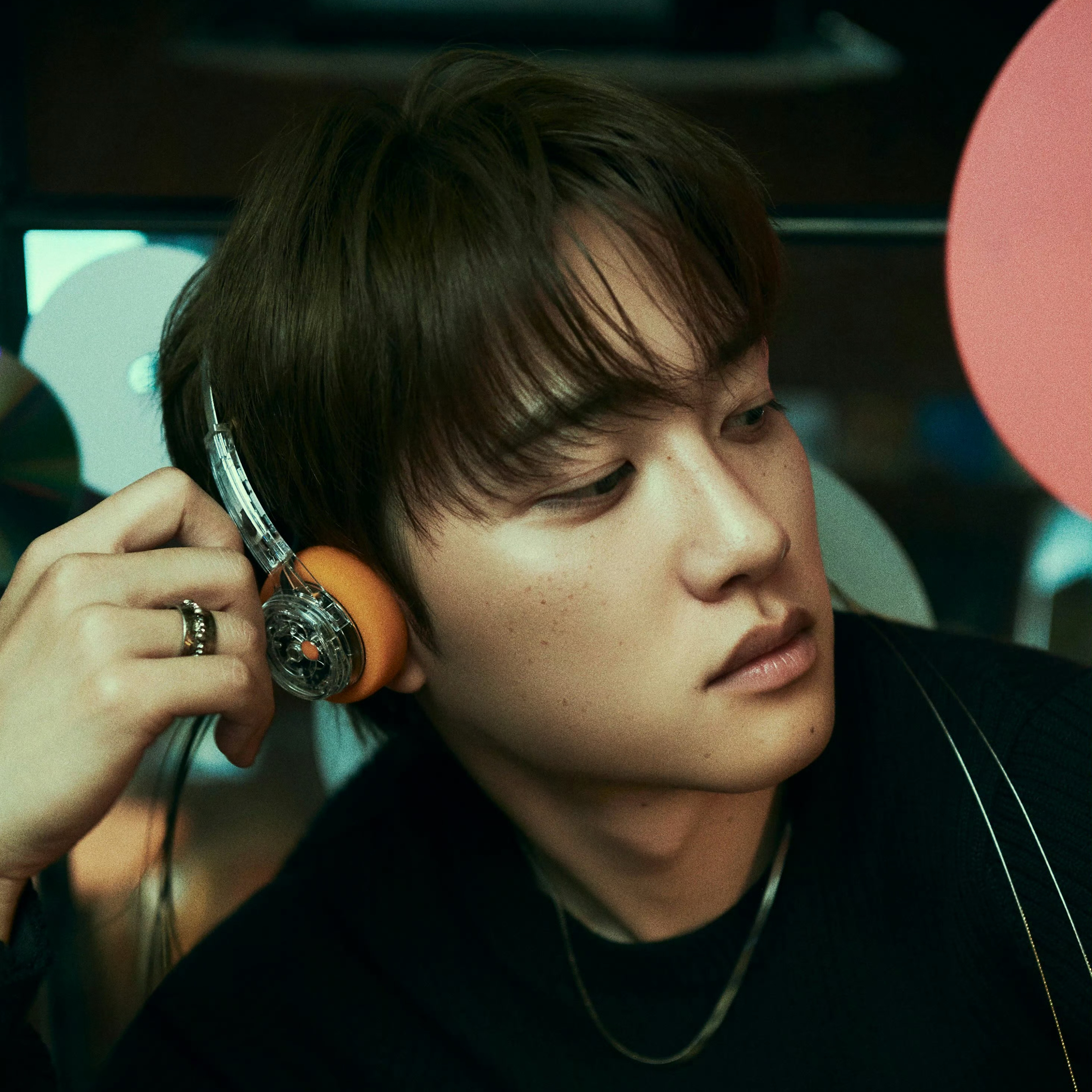 Cuplikan di balik layar dari Doh Kyungsoo (D.O.)