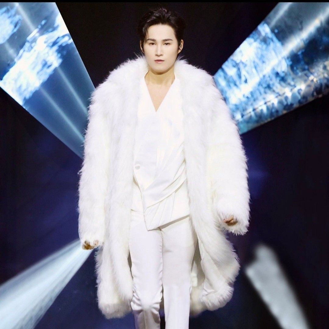 金熙栽的最新照片