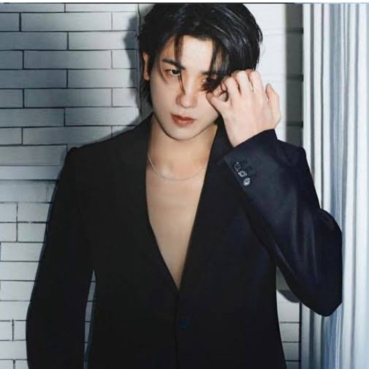 Behind-the-scenes cut of Park Hyungsik