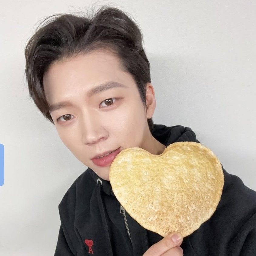 남우현 최근 활동샷