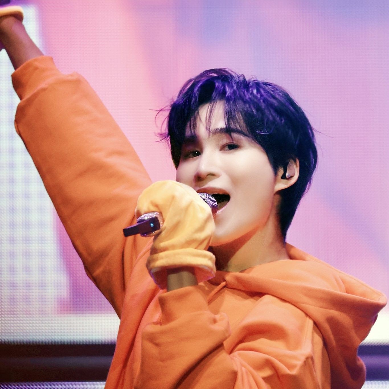 粉絲拍下的金熙栽瞬間